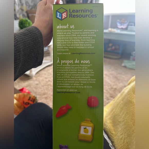 Learning Resources Colorful Mini Fridge Toy - Picture 2 of 3